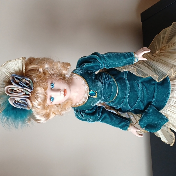 Porcelain Doll in Green Gown - Picture 4 of 10